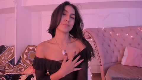 Snapshot of luciana_roa chatting on December 2025 09:00:01 PM Luciana online show from December 2025 09:00:01 PM