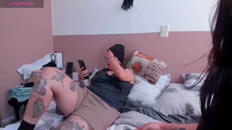 Snapshot of lucianacapisce chatting on October 2025 04:51:02 PM Dani 3 online show from October 2025 04:51:02 PM