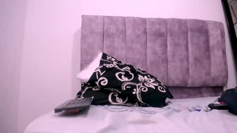 Snapshot of lucianahardmand chatting on September 2025 06:33:02 PM lucianahardmand online show from September 2025 06:33:02 PM