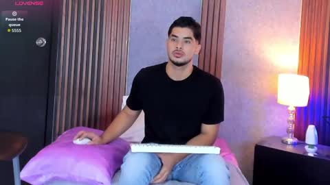 Snapshot of luciano_vitale_ chatting on June 2026 12:06:01 PM Luciano online show from June 2026 12:06:01 PM