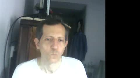 Luciano online show from February 2025 05:27:01 PM