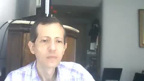 Luciano online show from April 2026 06:10:01 PM