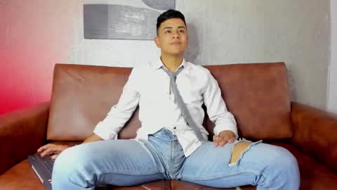 Snapshot of lucii_fer_ chatting on January 2025 02:03:02 PM Leo online show from January 2025 02:03:02 PM