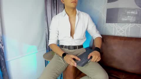 Snapshot of lucii_fer_ chatting on January 2025 05:24:02 PM Leo online show from January 2025 05:24:02 PM