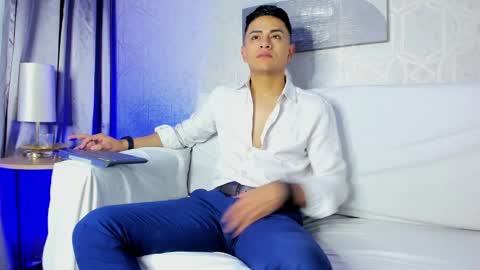 Snapshot of lucii_fer_ chatting on January 2025 11:13:02 AM Leo online show from January 2025 11:13:02 AM