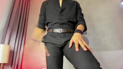 Snapshot of lucii_fer_ chatting on February 2025 02:13:02 PM Leo online show from February 2025 02:13:02 PM