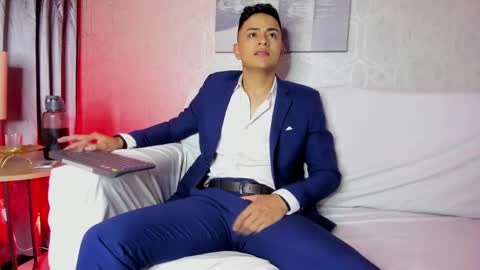 Snapshot of lucii_fer_ chatting on February 2025 11:32:02 AM Leo online show from February 2025 11:32:02 AM