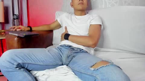 Snapshot of lucii_fer_ chatting on February 2025 05:50:01 PM Leo online show from February 2025 05:50:01 PM