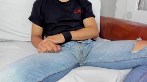 Snapshot of lucii_fer_ chatting on March 2025 02:29:02 PM Leo online show from March 2025 02:29:02 PM