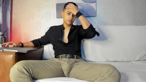 Snapshot of lucii_fer_ chatting on March 2025 11:20:01 AM Leo online show from March 2025 11:20:01 AM