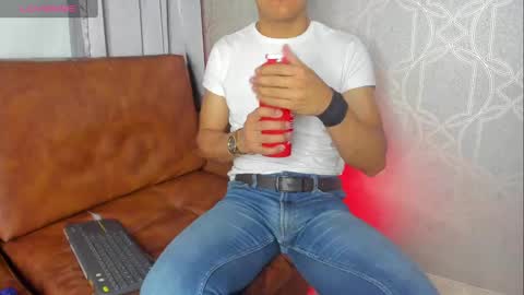 Snapshot of lucii_fer_ chatting on September 2025 11:54:02 AM Leo online show from September 2025 11:54:02 AM