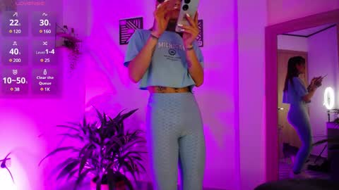 luciiana online show from December 2024 11:37:01 PM