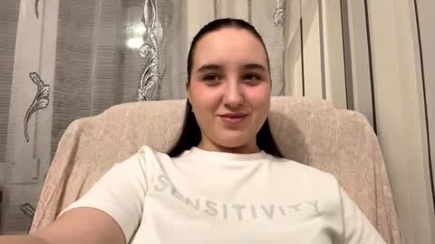 Sofia online show from December 2025 09:53:01 PM