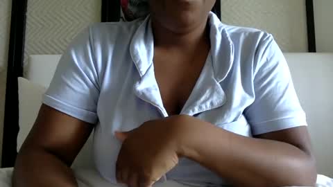 Snapshot of luciousblack chatting on February 2025 03:32:02 PM Kyla online show from February 2025 03:32:02 PM