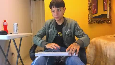 luckk_ online show from June 2026 05:12:01 AM