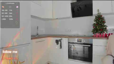 Snapshot of lucky__lady_ chatting on December 2024 08:43:01 PM lucky__lady_ online show from December 2024 08:43:01 PM