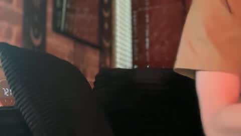 lucky_bme online show from April 2026 12:23:01 AM