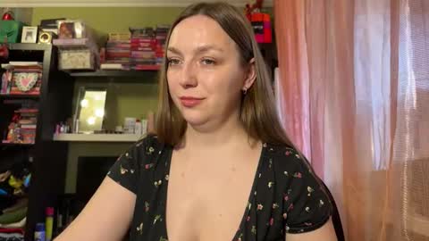 lucky_foryou_baby online show from April 2026 11:48:01 AM