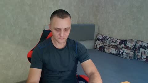 Ethan online show from January 2025 09:31:01 PM