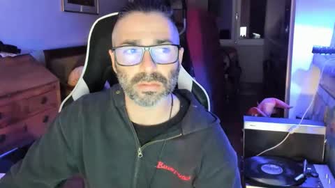 Lucky online show from December 2025 06:47:01 PM