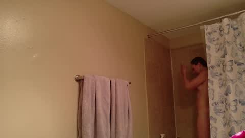 Snapshot of luckyducky02 chatting on January 2026 10:51:01 AM Lucky online show from January 2026 10:51:01 AM