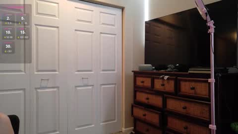 Snapshot of luckyducky02 chatting on January 2026 02:05:02 AM Lucky online show from January 2026 02:05:02 AM