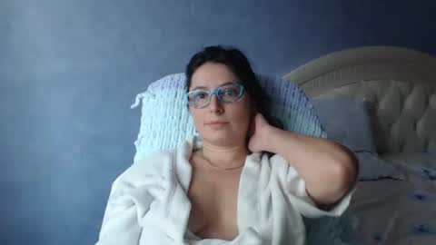 Snapshot of luckylinda23 chatting on November 2025 11:31:02 AM luckylinda23 online show from November 2025 11:31:02 AM