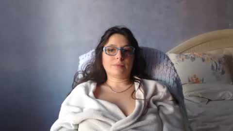 luckylinda23 online show from December 2025 12:23:02 PM