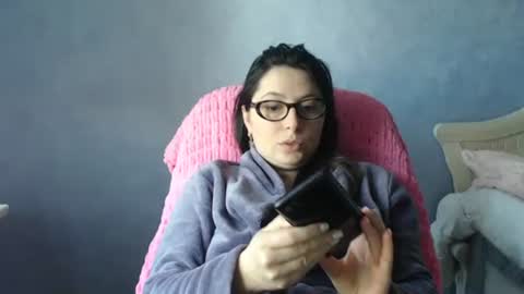luckylinda23 online show from April 2026 10:29:02 AM