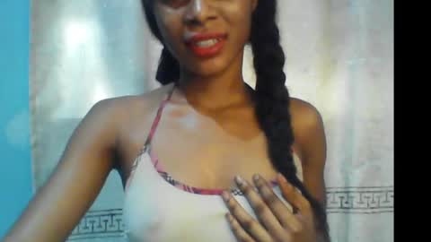 Snapshot of luckymadequeen chatting on January 2025 07:09:01 AM Gloria online show from January 2025 07:09:01 AM