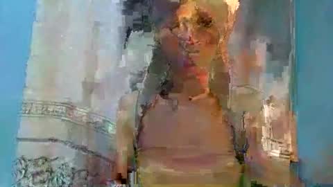 Snapshot of luckymadequeen chatting on December 2025 06:44:01 AM Gloria online show from December 2025 06:44:01 AM