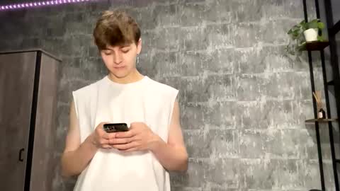 Ricky online show from November 2025 09:14:02 PM