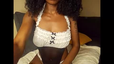 luckystar_19 online show from March 2025 12:52:02 PM