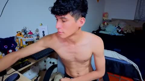 Snapshot of luclawthorne chatting on November 2025 01:15:01 AM Lu Independent Model online show from November 2025 01:15:01 AM