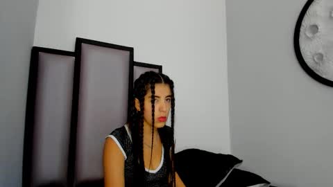   online show from December 2025 04:30:02 AM