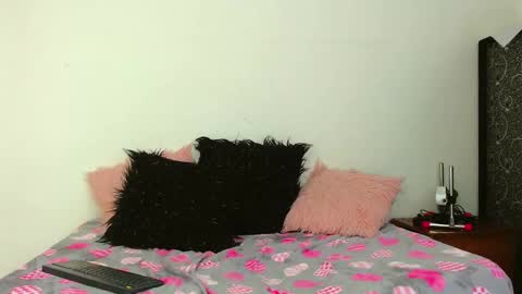 lucy_adams01 online show from January 2025 01:28:01 PM