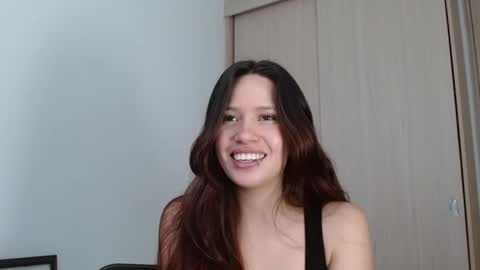 Lucy online show from November 2025 08:46:02 PM