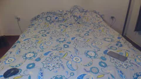 Lucia online show from October 2025 12:19:02 AM