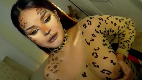Snapshot of lucy_heartfiliaxxx chatting on January 2025 11:55:01 PM MONA online show from January 2025 11:55:01 PM