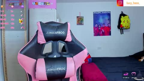 Snapshot of lucy_hess_ chatting on October 2025 06:10:02 PM Lucy online show from October 2025 06:10:02 PM