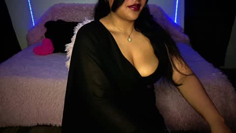 Lucy online show from December 2024 07:23:01 PM