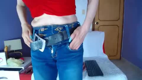 Snapshot of lucy_ny chatting on February 2026 12:56:02 PM SleepyAbuela online show from February 2026 12:56:02 PM