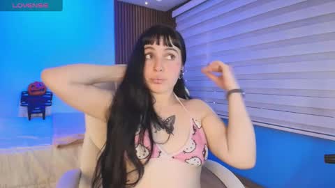 Snapshot of lucy_smith7 chatting on October 2025 08:09:02 PM Sofia  online show from October 2025 08:09:02 PM