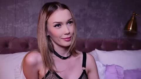 Snapshot of lucyaddison chatting on July 2026 03:32:01 AM LucyAddison online show from July 2026 03:32:01 AM