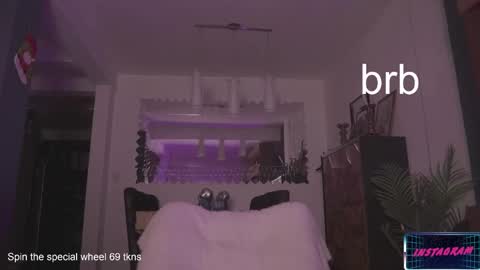 Snapshot of lucyallenx chatting on January 2025 03:32:02 AM Lucy Alien online show from January 2025 03:32:02 AM