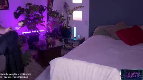 Snapshot of lucyallenx chatting on September 2025 07:29:01 PM Lucy Alien online show from September 2025 07:29:01 PM