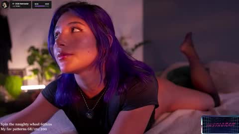 Snapshot of lucyallenx chatting on October 2025 03:24:01 PM Lucy Alien online show from October 2025 03:24:01 PM