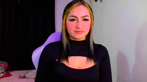 Snapshot of lucycherry__ chatting on December 2024 11:03:01 PM LUCIA online show from December 2024 11:03:01 PM