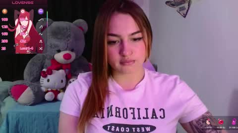 Snapshot of lucycherry__ chatting on November 2025 08:36:02 AM LUCIA online show from November 2025 08:36:02 AM