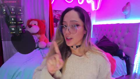 Snapshot of lucylane_ chatting on February 2025 05:32:01 AM Lucy online show from February 2025 05:32:01 AM